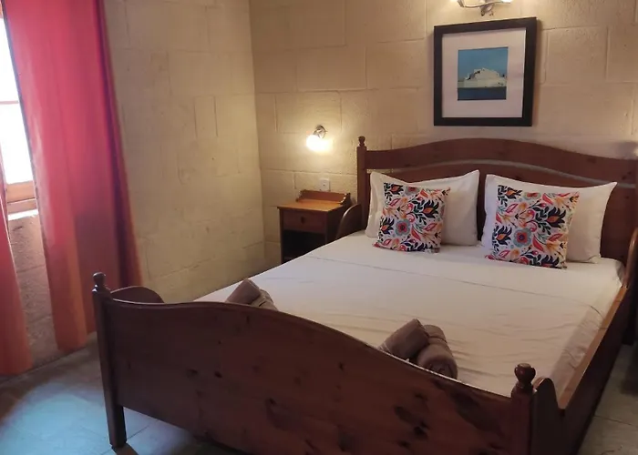 Sunflower Farmhouse, Xewkija, Gozo Ferienhaus