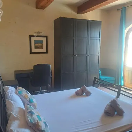 度假居 Sunflower Farmhouse, Xewkija, Gozo *