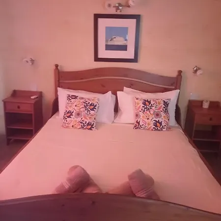 Sunflower Farmhouse, Xewkija, Gozo 休吉让
